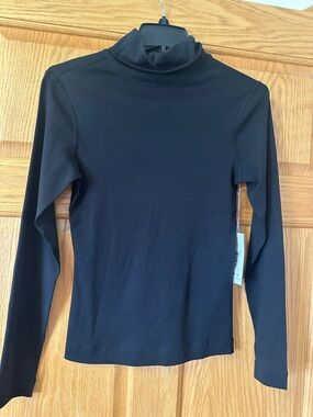 Three Dots Black Long-Sleeve Slim Turtleneck
